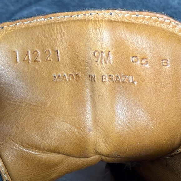 Cole Haan Black Vibram Sole Boots 9M